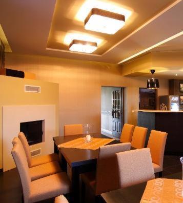 Hotel Pod Zlota Korona Opole Extérieur photo